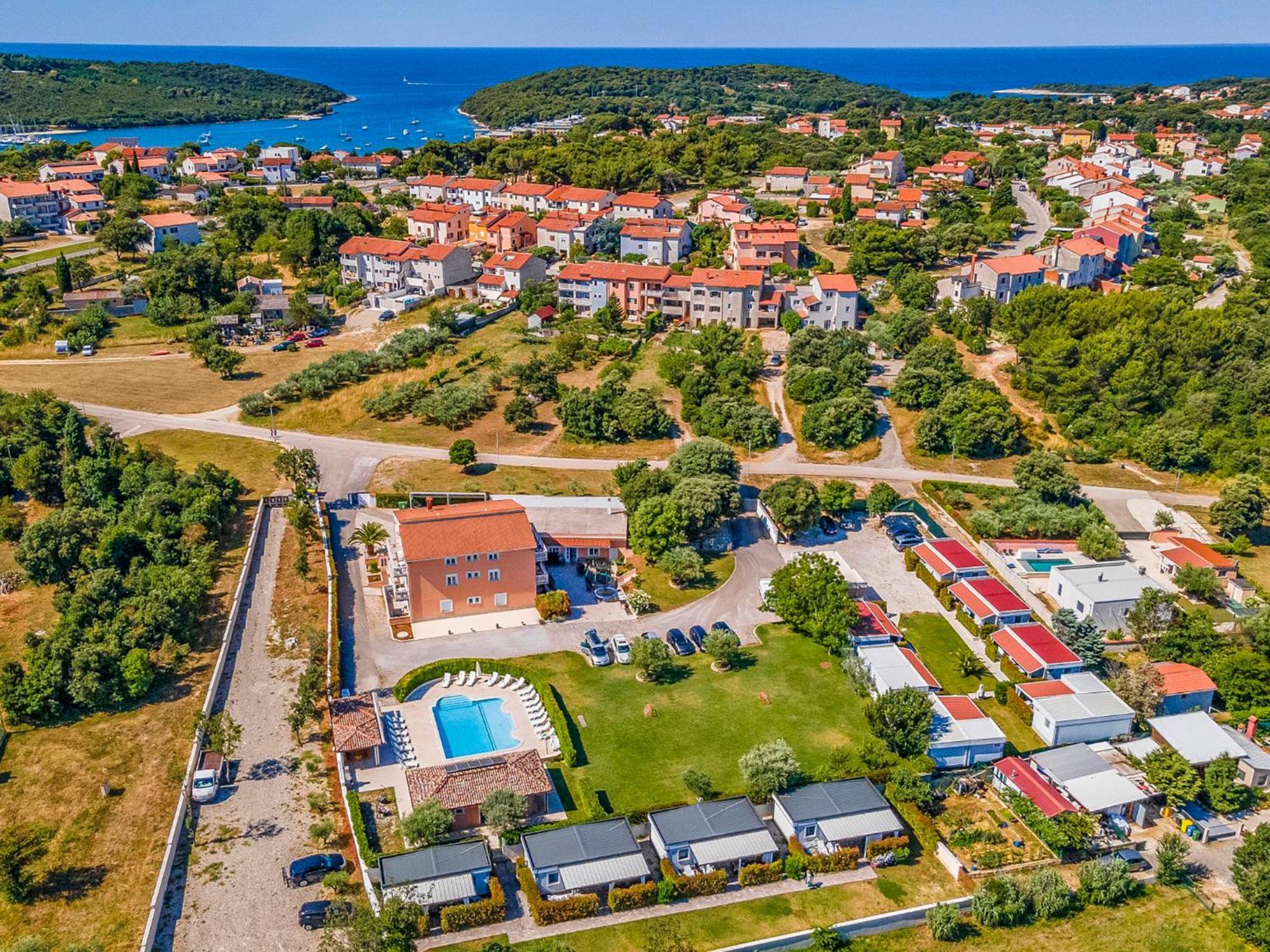 Superior-9 By Interhome Pula